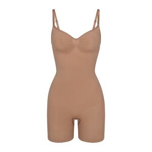 Skims Seamless Sculpt Mid Thigh Shapewear Bodysuit NWOT
